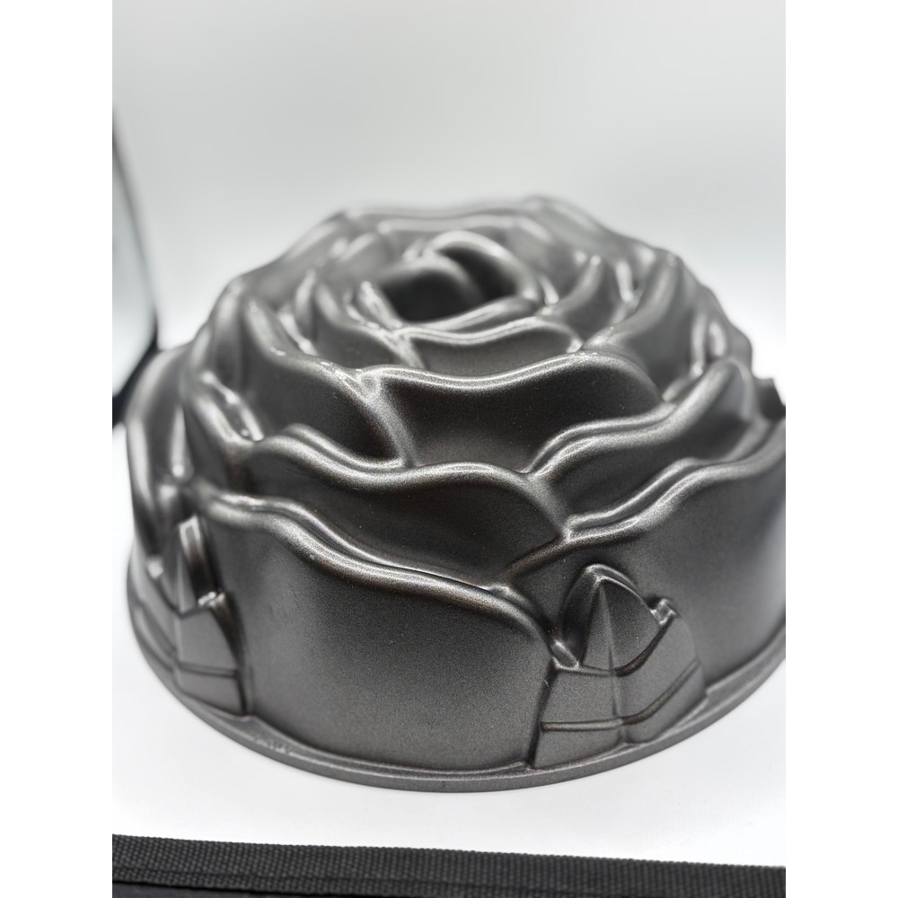 Nordic Ware Rose Bundt Pan Cast Aluminum Non-Stick Cake Mold Silver 9 Inch 10Cup